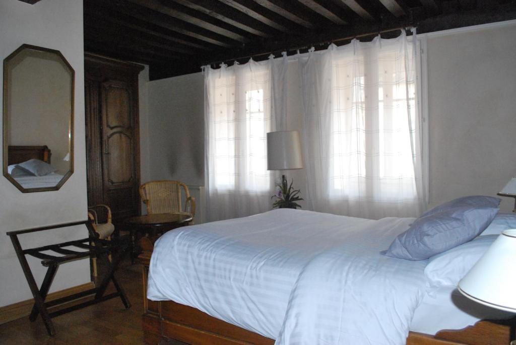 Chez Camille Hotel Arnay-le-Duc Exterior photo